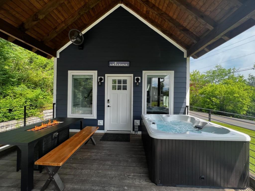 비둘기 포지 Modern Smoky Mountain Tiny House 아파트 외부 사진